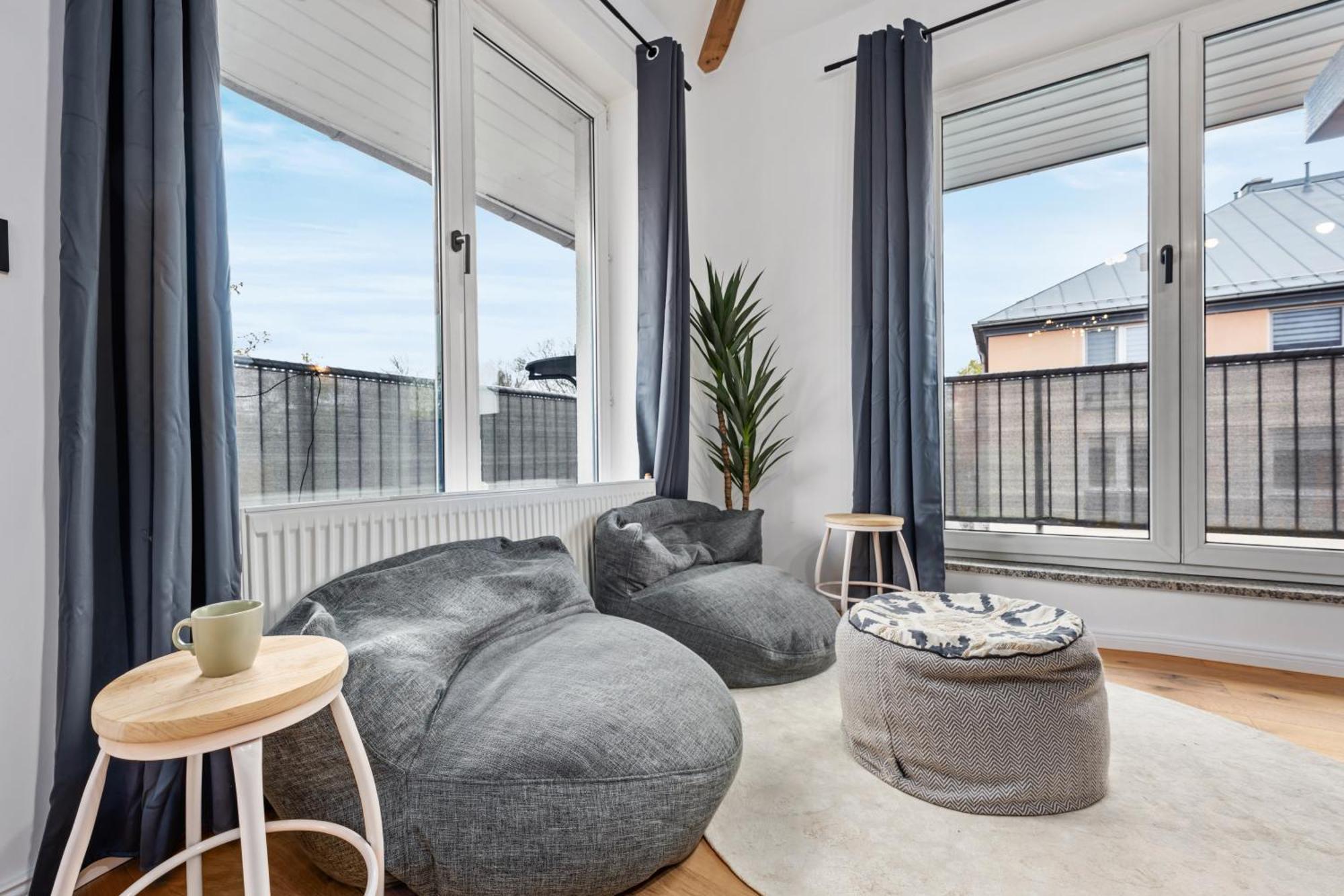 Appartement Edler Wohnraum Schwanenteich-Penthouse Mit Garage, Grill, Kaffeevollautomat, Klima, Lift & Terrasse à Zwickau Extérieur photo